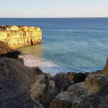 Albufeira, One Step Into The Water Apartamento *