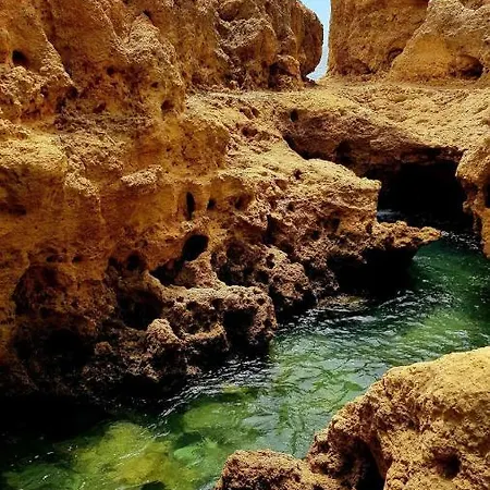 Albufeira, One Step Into The Water Apartmán *